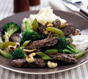 Image for Quick beef & broccoli one-pot